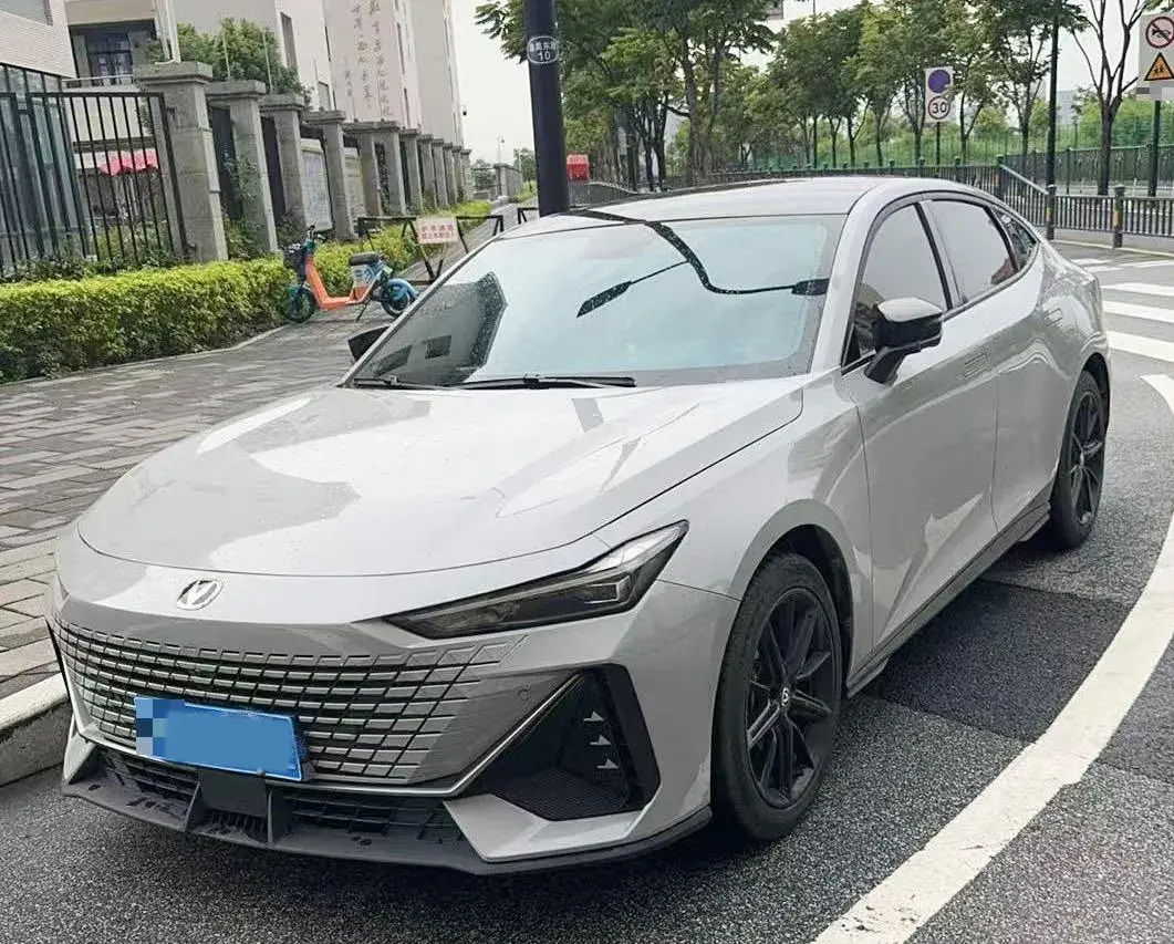 2022 ChangAn UNI-V 1.5T 188HP L4 7DCT