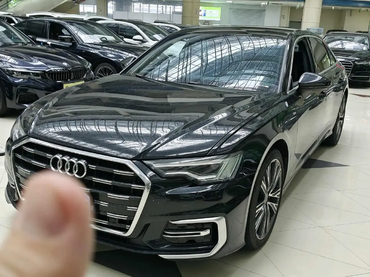 2023 Audi A6L 2.0T 190HP L4 7DCT