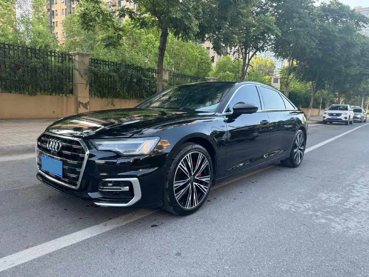 2025 Audi A6L 3.0T 340HP V6 7DCT