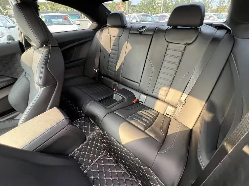 2024 BMW 3.0T 333HP L6 8AT,autocango,china used car exporter,china ev exporter,chinese used car exporter,chinese used ev exporter