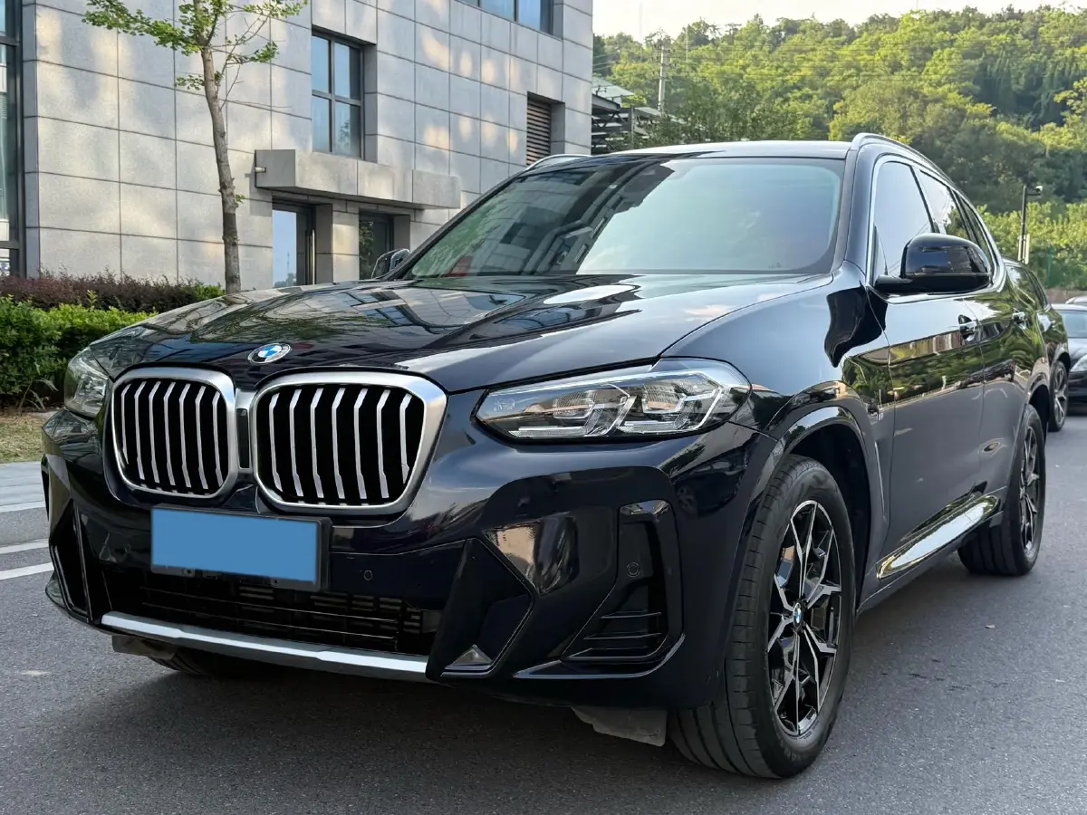 2022 BMW X3 2.0T 184HP L4 8AT