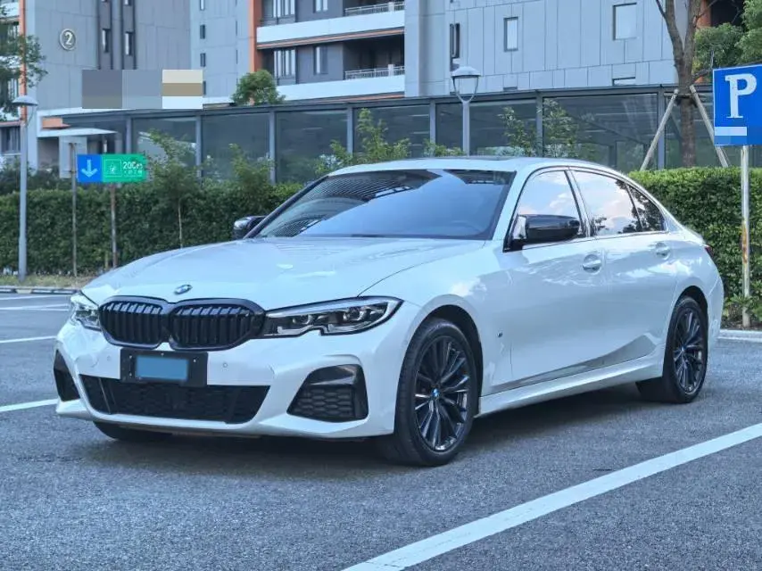 2022 BMW 3 Series 2.0T 184HP L4 8AT