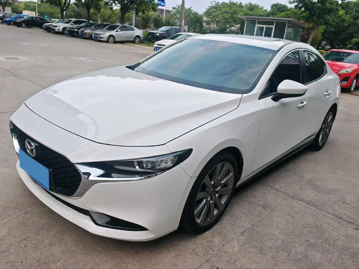 2020 Mazda 3 Axela 2.0L 158HP L4 6AT