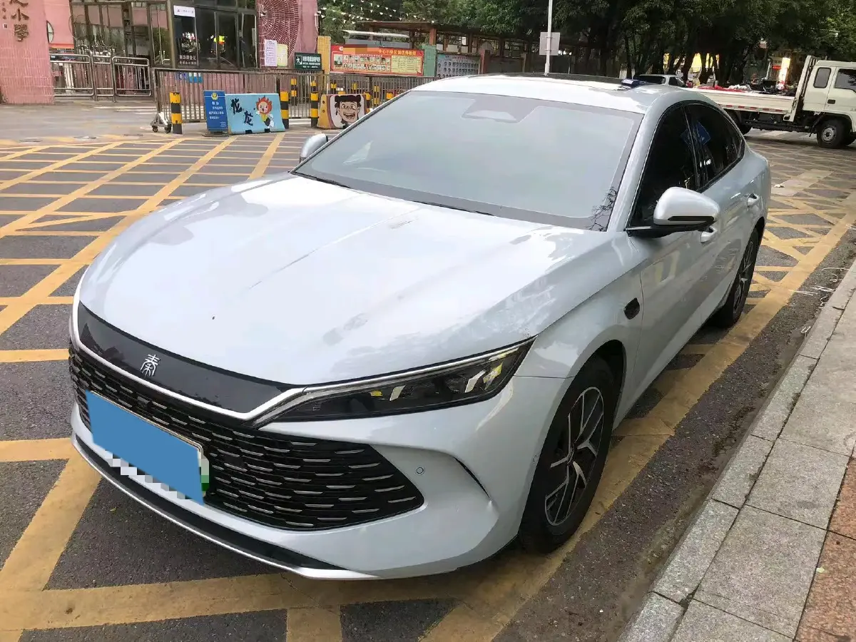 2025 BYD QinL 1.5L 101HP L4 E-CVT PHEV 15.87KWH