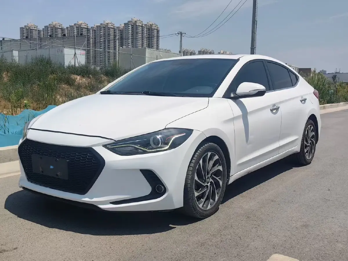 2019 Hyundai Elantra 1.5L 115HP L4 CVT