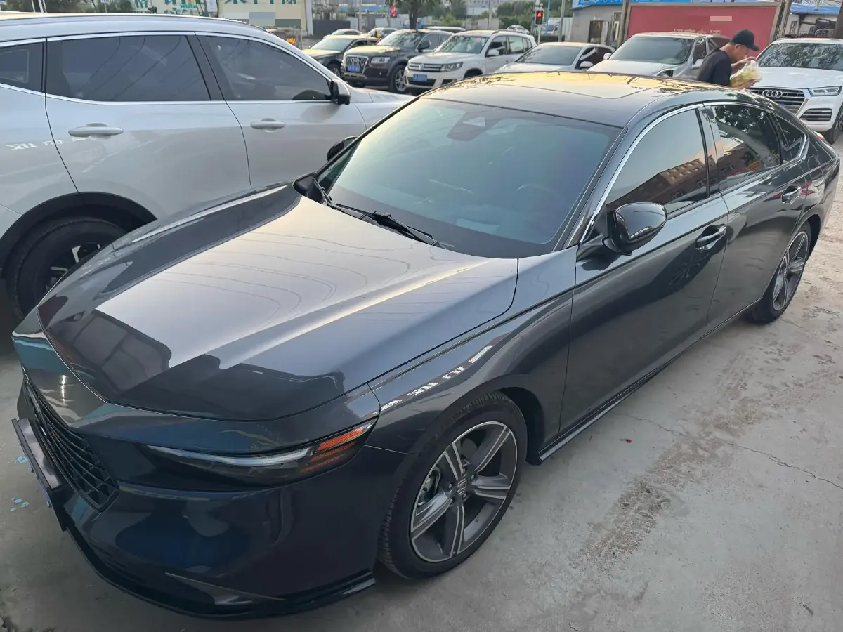 2023 Honda Accord 1.5T 192HP L4 CVT