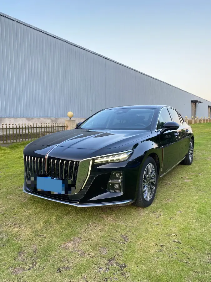 2023 HongQi H5 2.0T 224HP L4 8AT