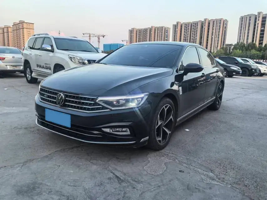 2023 Volkswagen Magotan 2.0T 186HP L4 7DCT