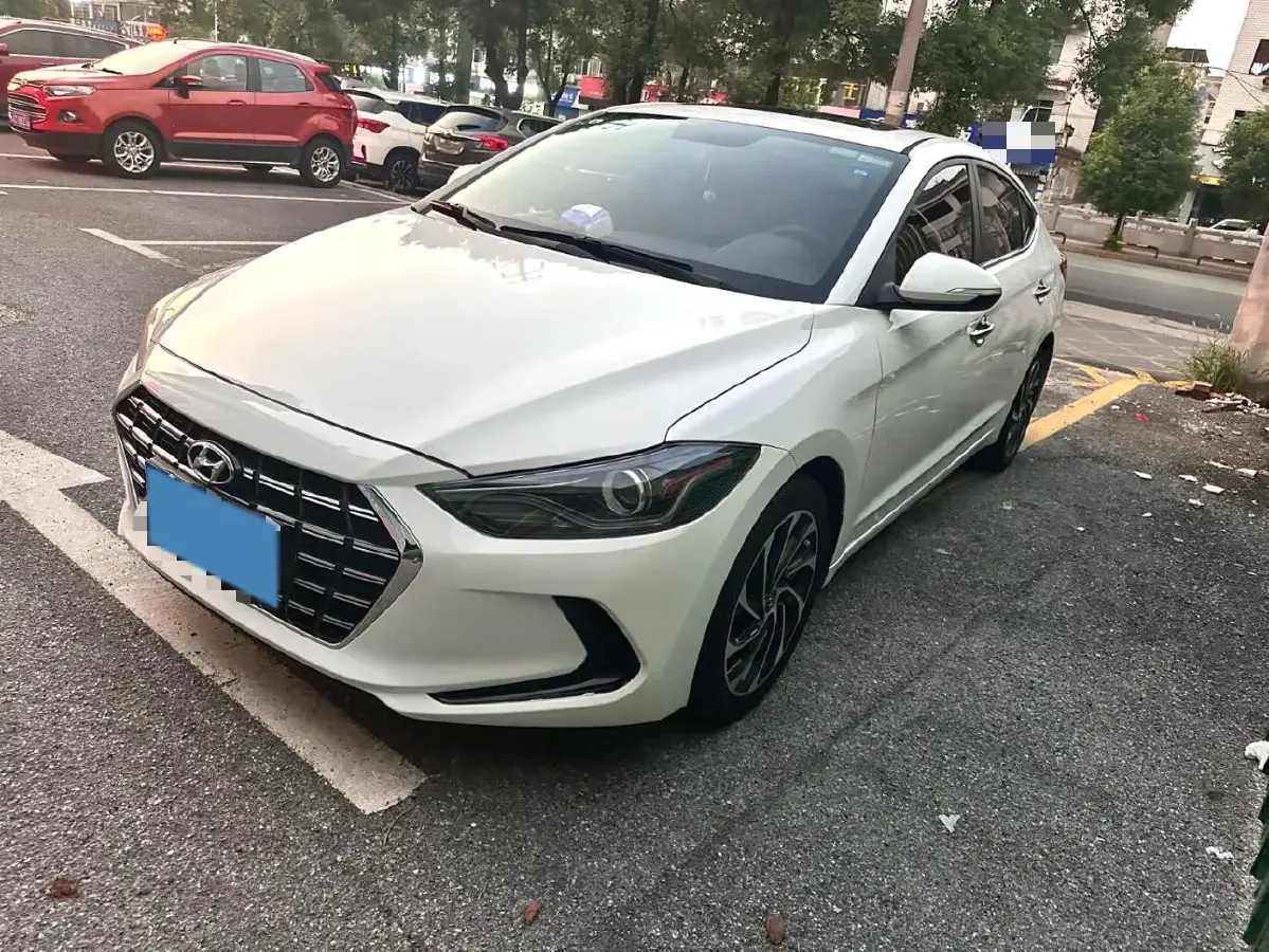 2019 Hyundai Elantra 1.4T 130HP L4 7DCT