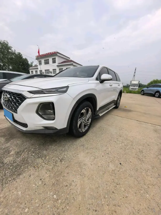 2019 Hyundai Santafe 2.0T 230HP L4 8AT