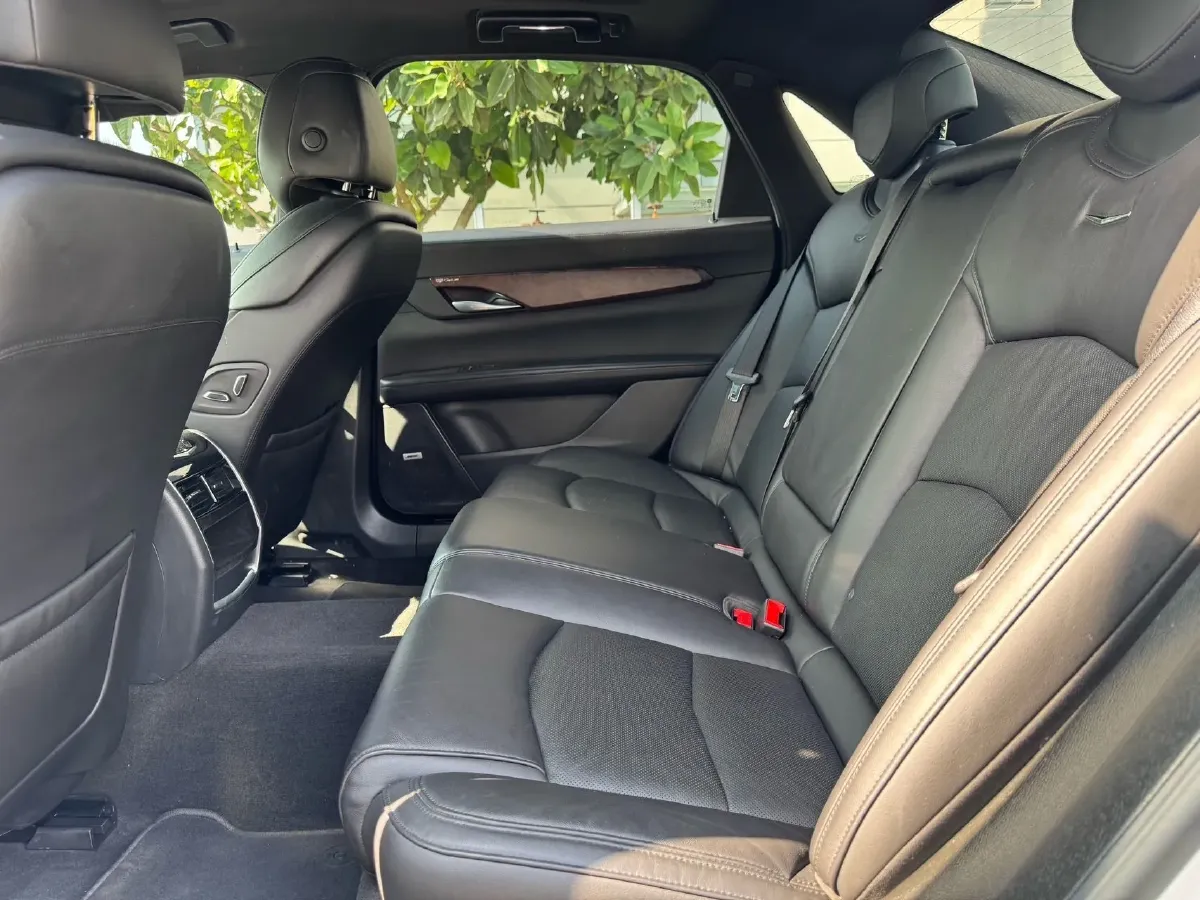 2020 Cadillac CT6 2.0T 241HP L4 10AT,autocango,china used car exporter,china ev exporter,chinese used car exporter,chinese used ev exporter