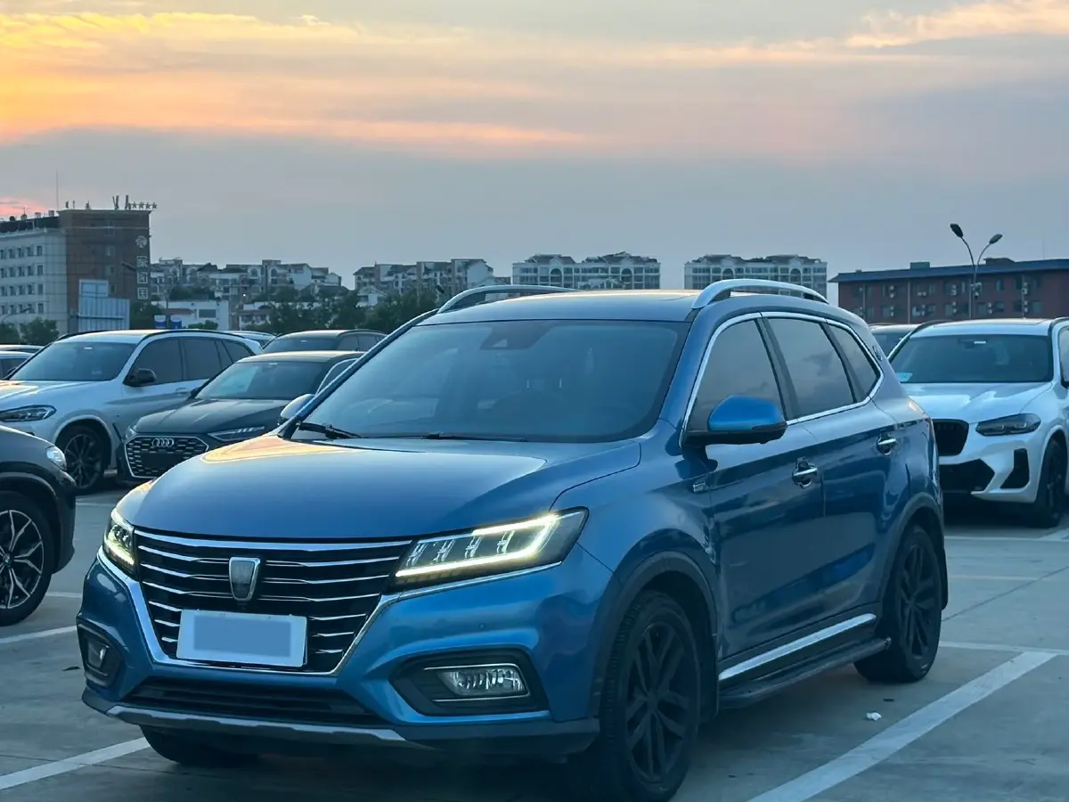 2018 Roewe RX5 2.0T 220HP L4 6DCT