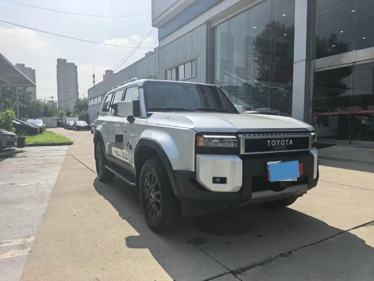 2024 Toyota Land Cruiser Prado 2.4T 282HP L4 8AT Hybrid,autocango,china used car exporter,china ev exporter,chinese used car exporter,chinese used ev exporter