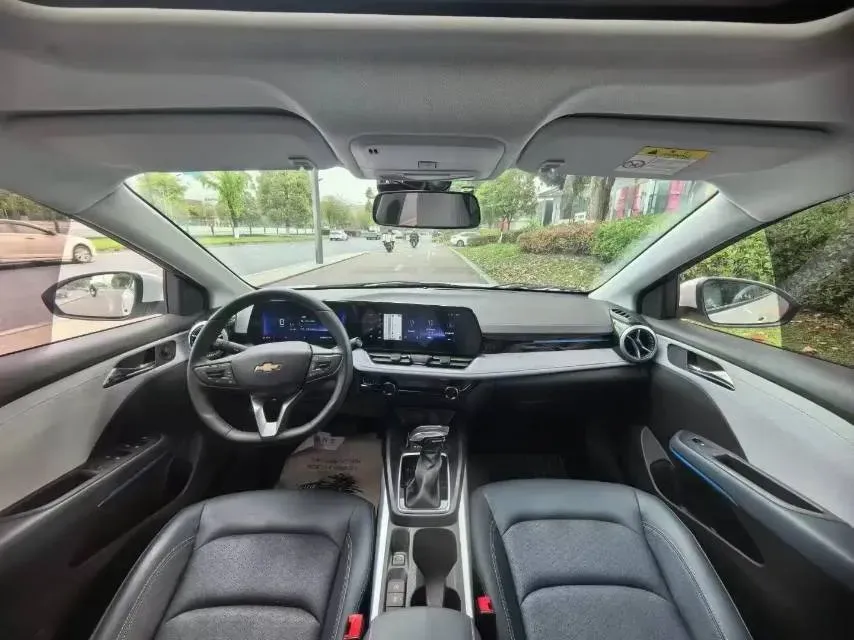 2024 Chevrolet Monza 1.5L 113HP L4 6DCT,autocango,china used car exporter,china ev exporter,chinese used car exporter,chinese used ev exporter