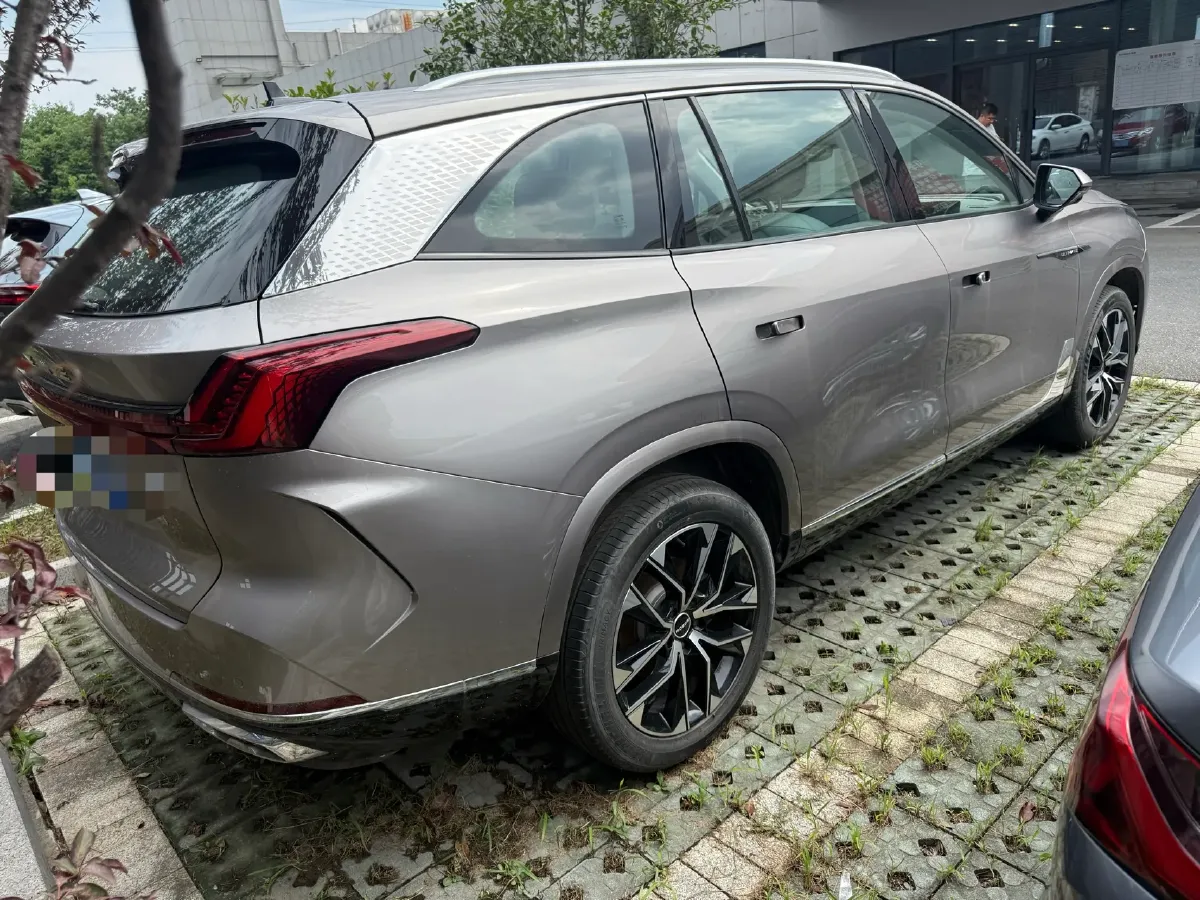 2023 Roewe RX9 2.0T 242HP L4 9AT,autocango,china used car exporter,china ev exporter,chinese used car exporter,chinese used ev exporter