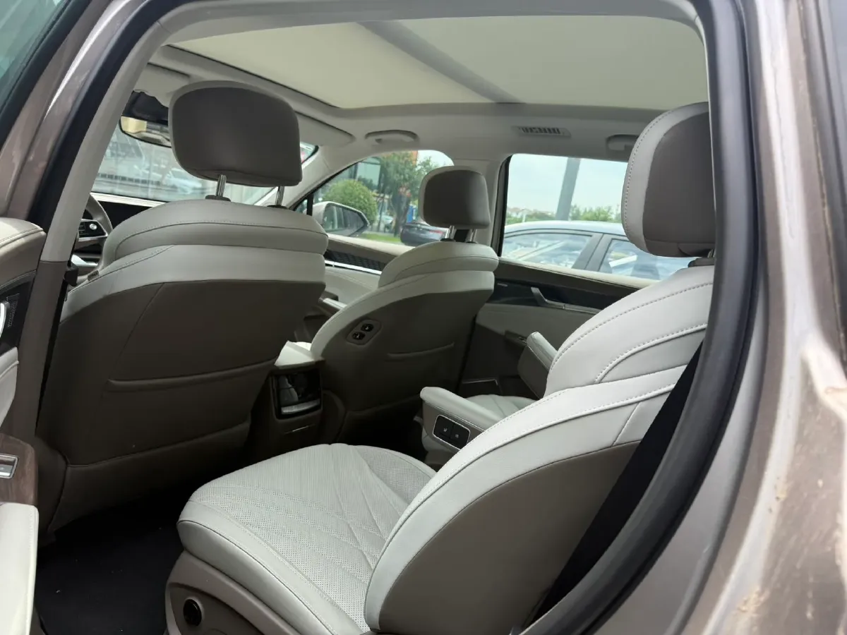 2023 Roewe RX9 2.0T 242HP L4 9AT,autocango,china used car exporter,china ev exporter,chinese used car exporter,chinese used ev exporter