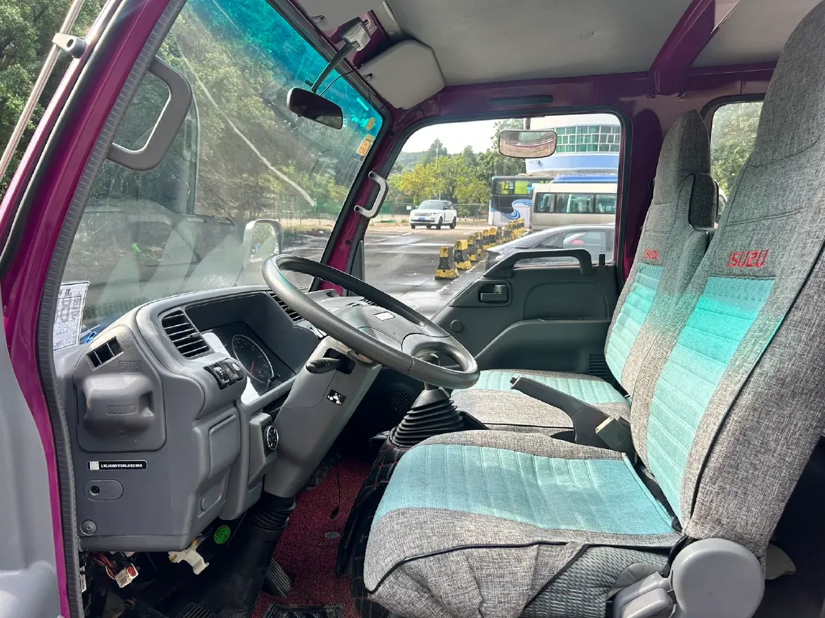 2025 Isuzu Light Truck 5MT,autocango,china used car exporter,china ev exporter,chinese used car exporter,chinese used ev exporter