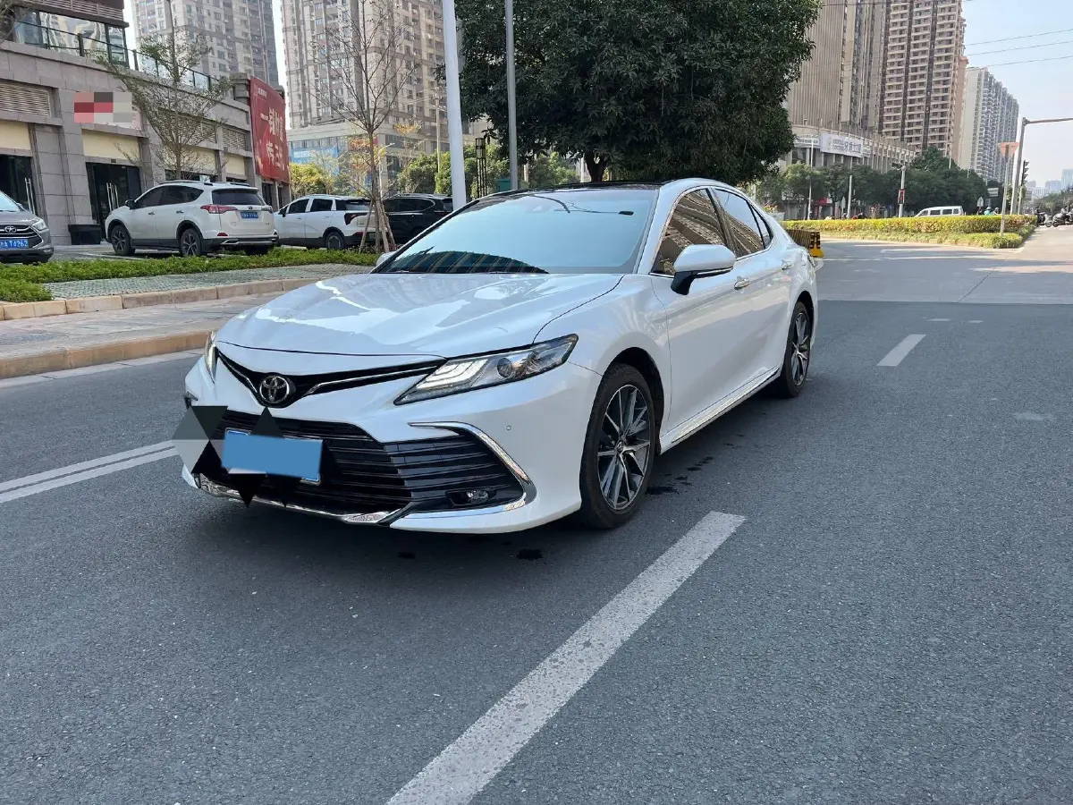 2021 Toyota Camry 2.5L 209HP L4 8AT