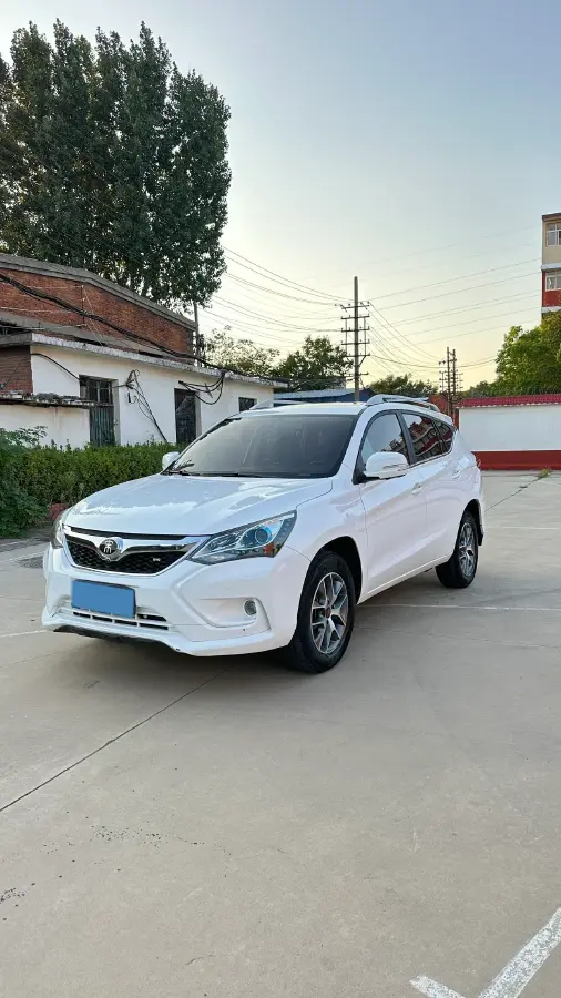 2017 BYD Song 1.5T 154HP L4 6MT