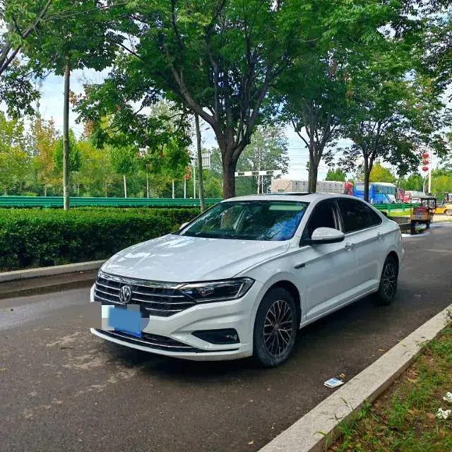 2019 Volkswagen Sagitar 1.4T 150HP L4 7DCT