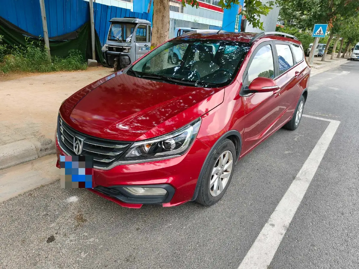 2017 BaoJun 310W 1.5L 112HP L4 6MT