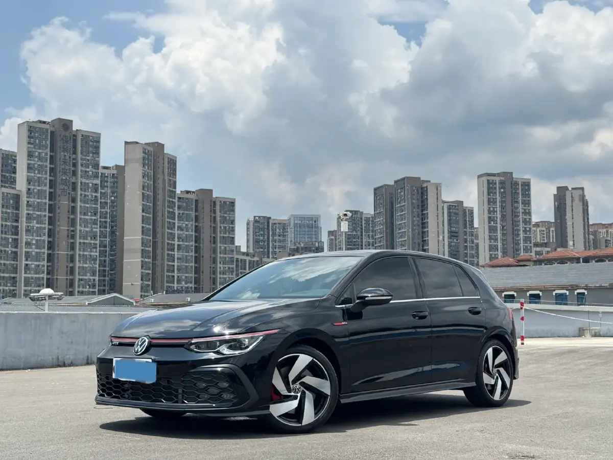 2021 Volkswagen GolfGTI 2.0T 220HP L4 7DCT