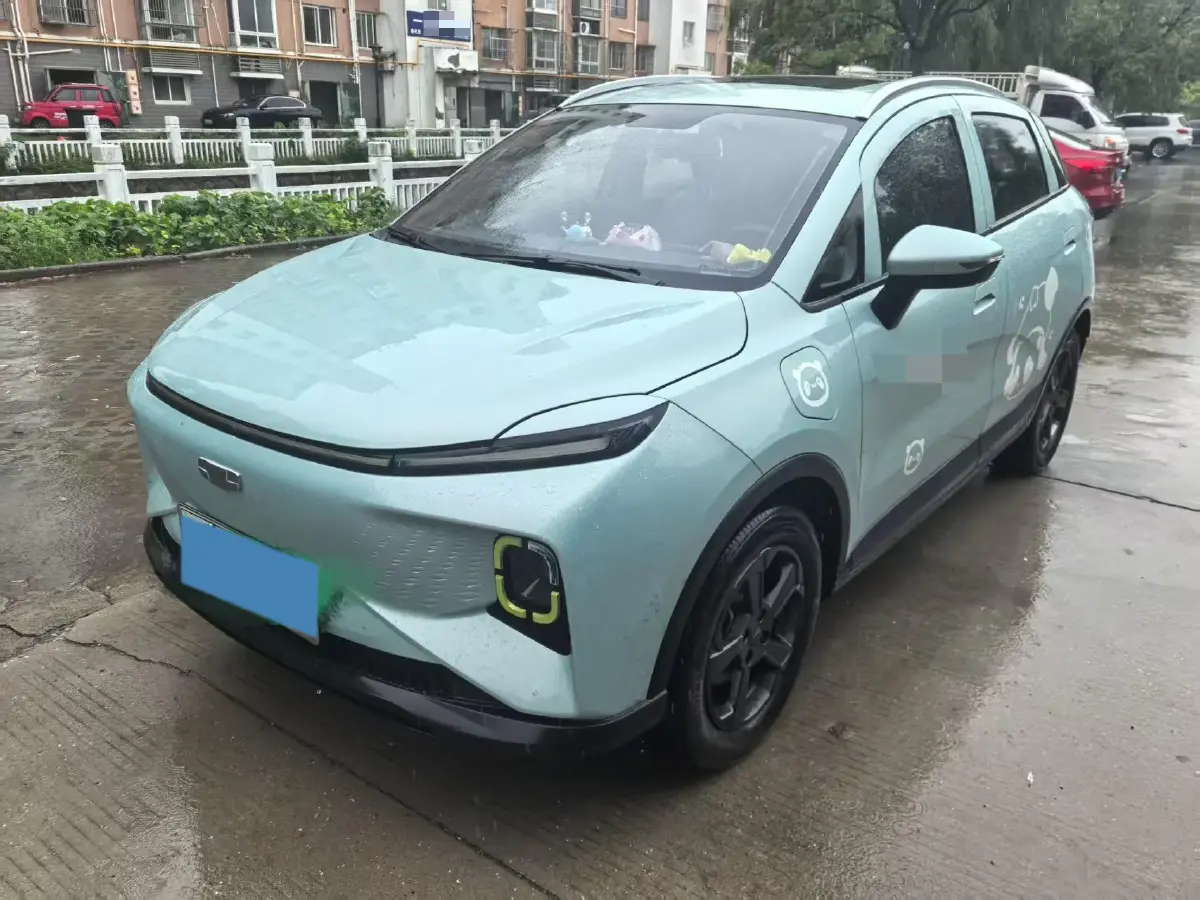 2023 Geometry E BEV 39.4KWH