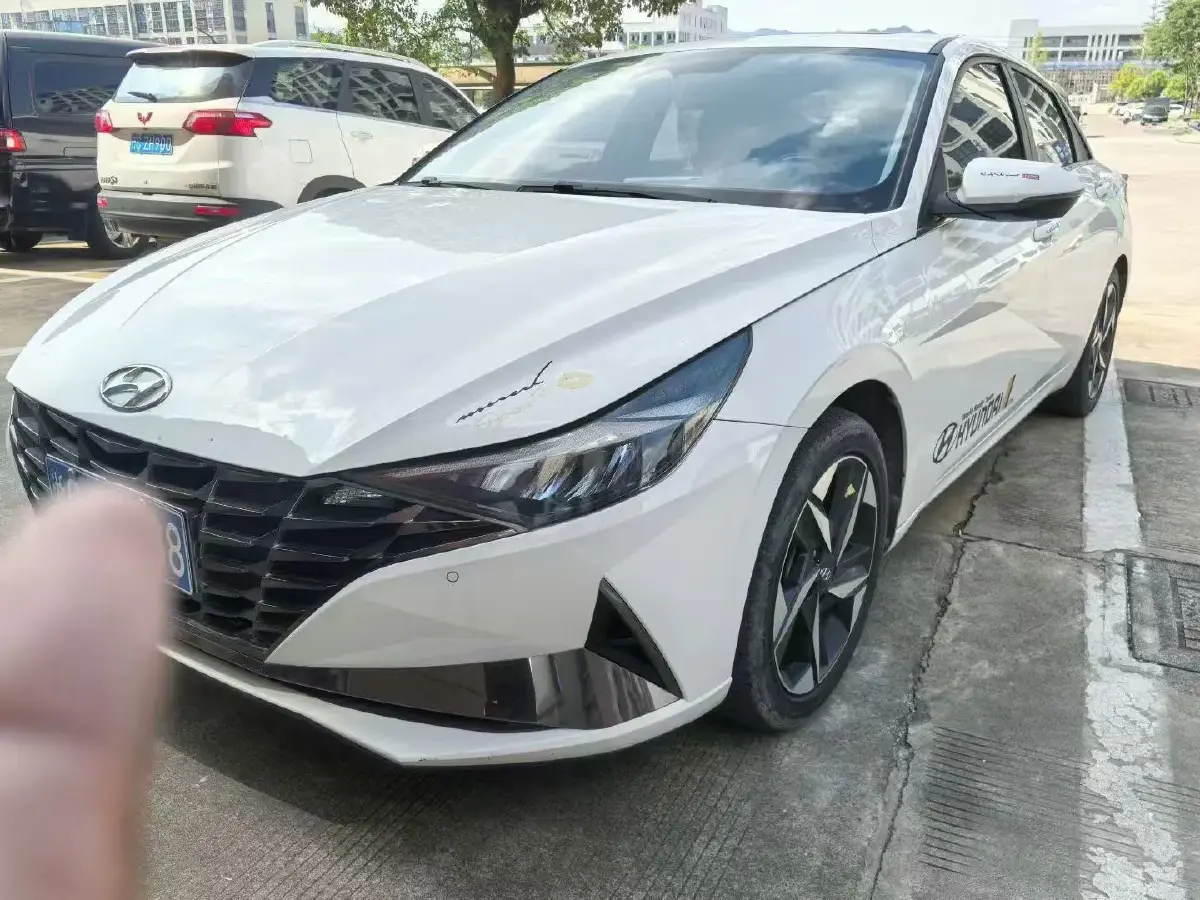 2021 Hyundai Elantra 1.5L 115HP L4 CVT