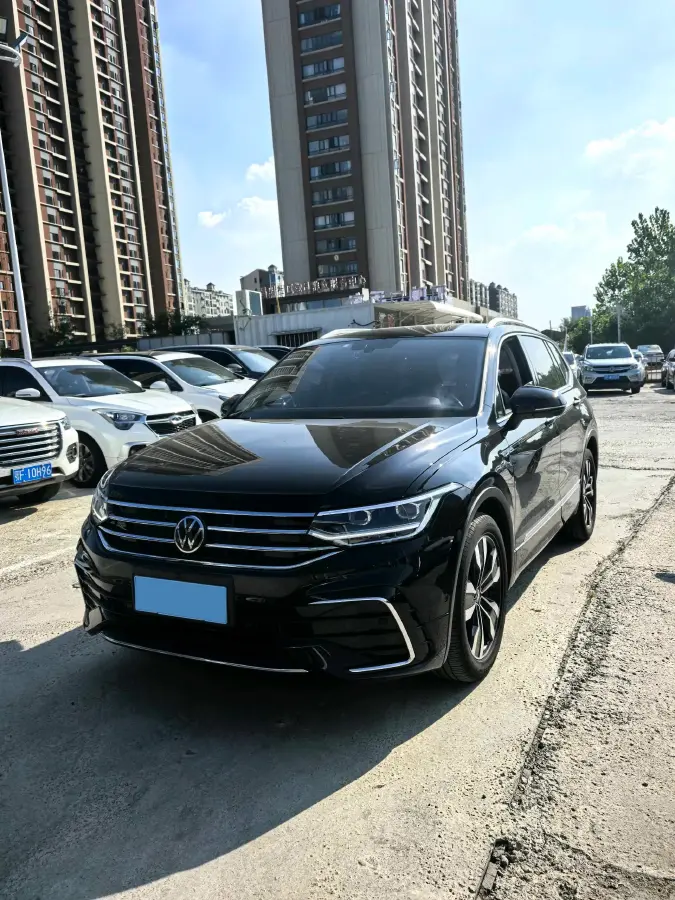 2024 Volkswagen Tiguan L 2.0T 186HP L4 7DCT