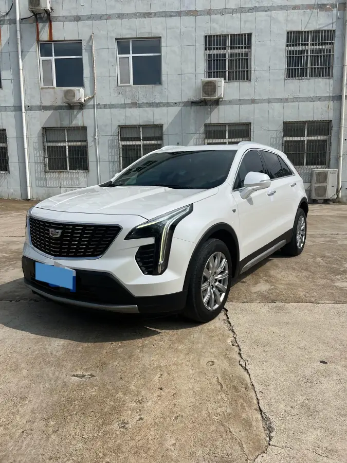 2022 Cadillac XT4 2.0T 237HP L4 9AT