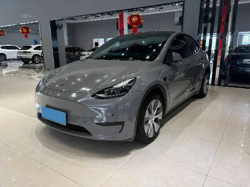 2022 Tesla Model Y BEV 60KWH