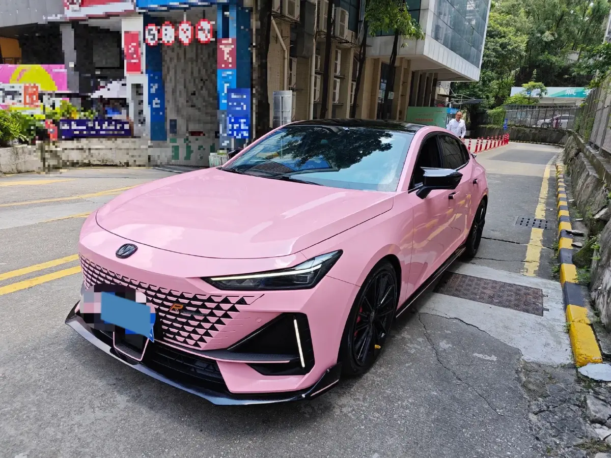 2022 ChangAn UNI-V 1.5T 188HP L4 7DCT