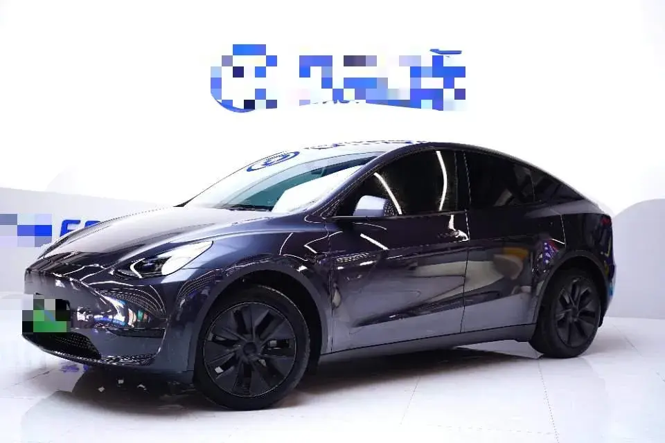 2024 Tesla Model Y BEV 60KWH