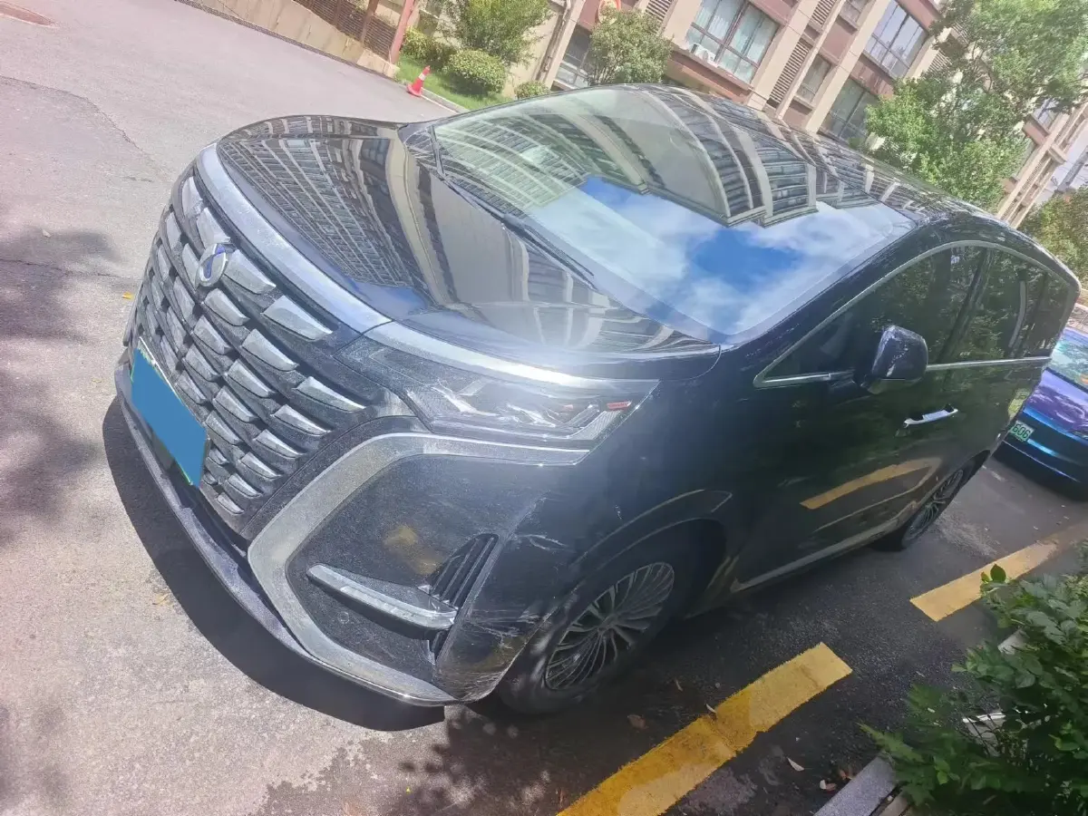 2022 Denza D9 1.5T 139HP L4 E-CVT PHEV 40.06KWH