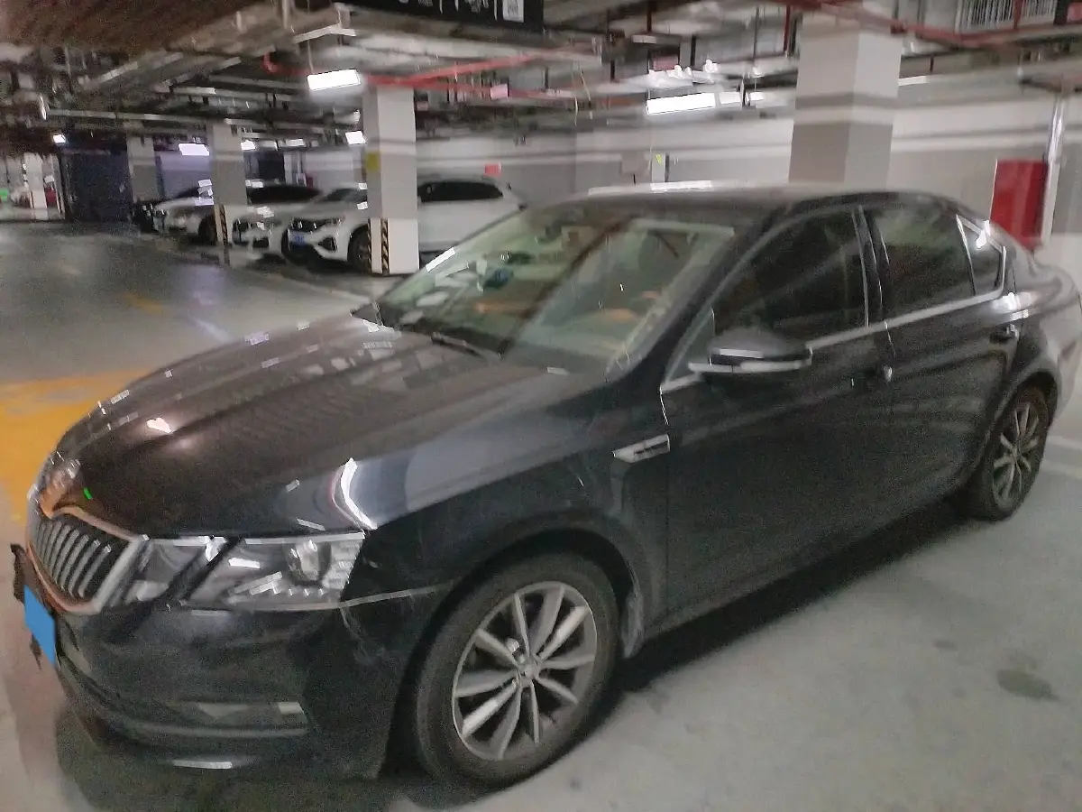 2018 Skoda Octavia 1.6L 110HP L4 6AT