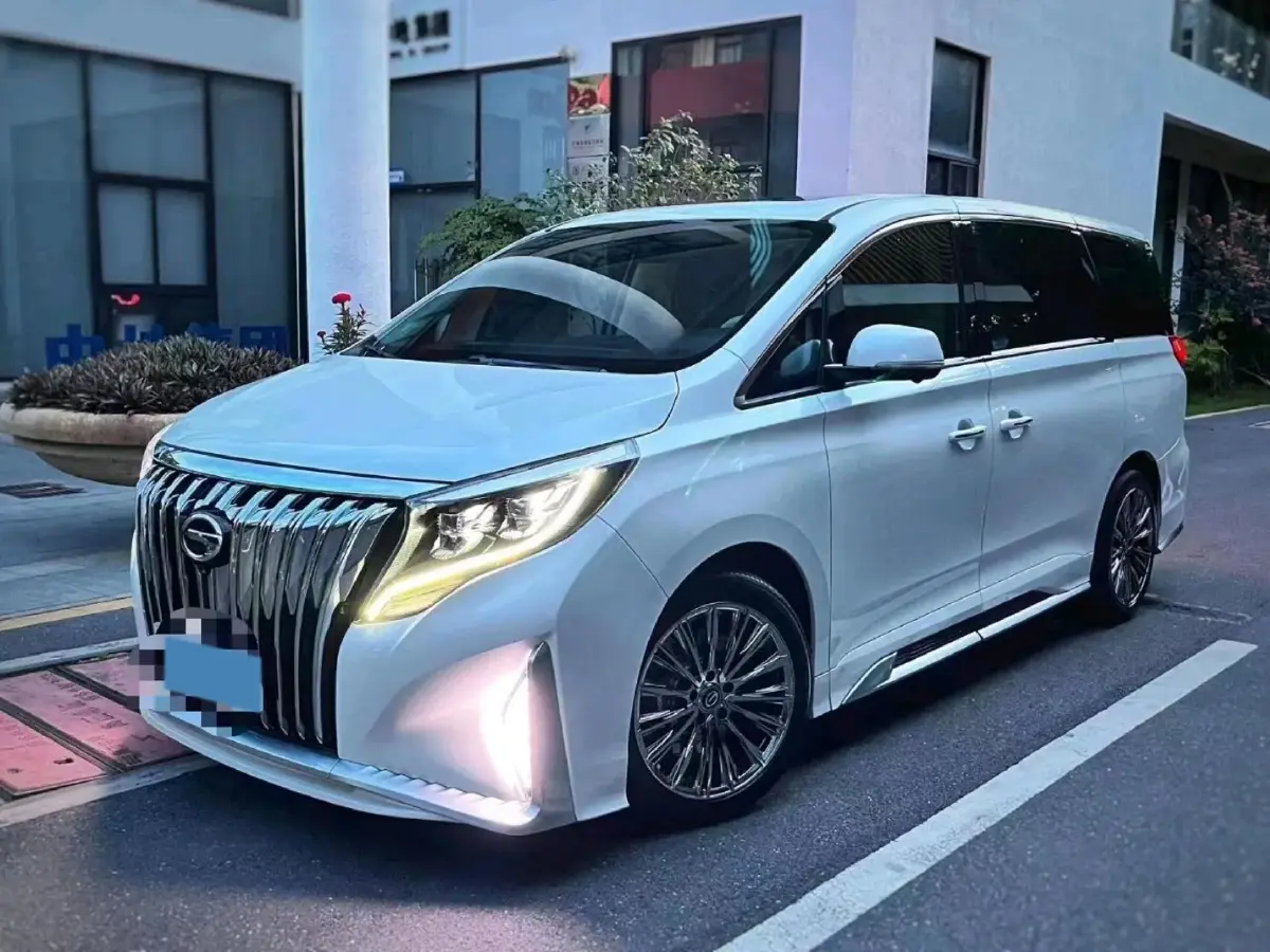 2021 GAC Trumpchi M8 2.0T 252HP L4 8AT