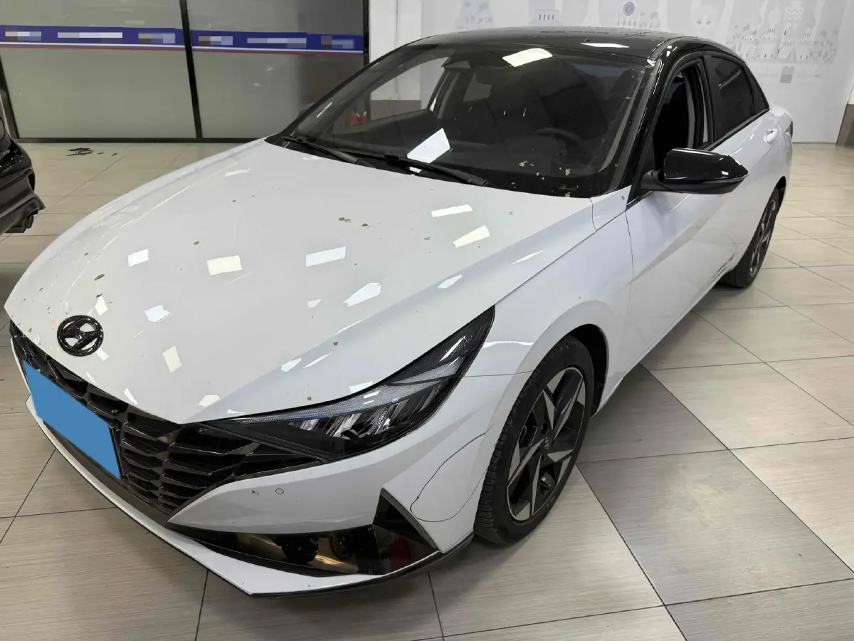 2022 Hyundai Elantra 1.5L 115HP L4 CVT