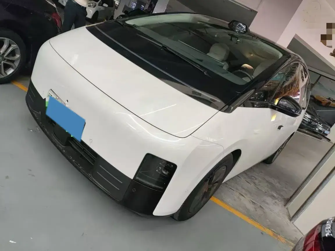 2024 Li MEGA BEV 102.7KWH