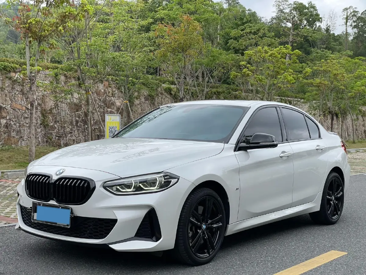 2022 BMW 1 Series 2.0T 192HP L4 7DCT