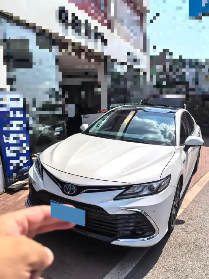 2023 Toyota Camry 2.5L 178HP L4 E-CVT Hybrid