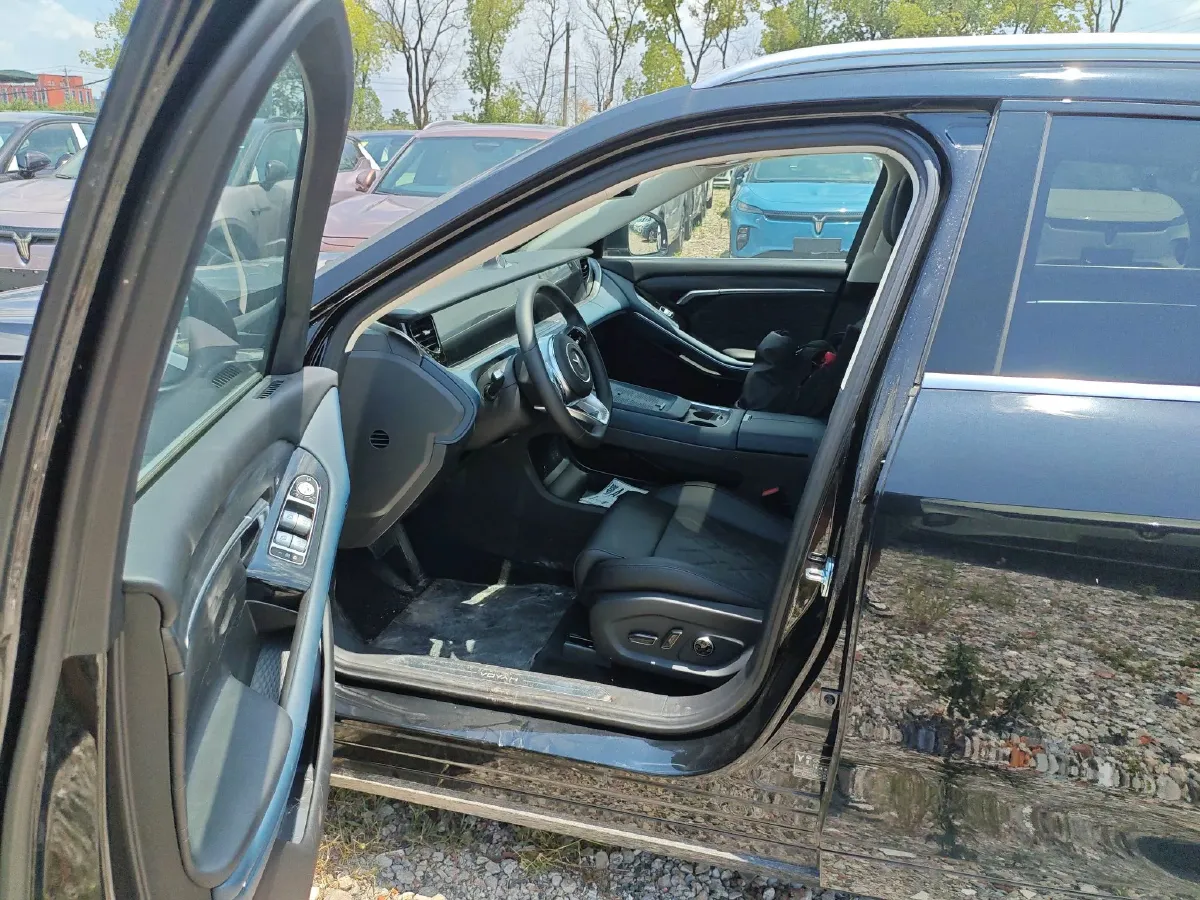 2024 Voyah FREE 1.5T 150HP L4 REEV 39.2KWH,autocango,china used car exporter,china ev exporter,chinese used car exporter,chinese used ev exporter