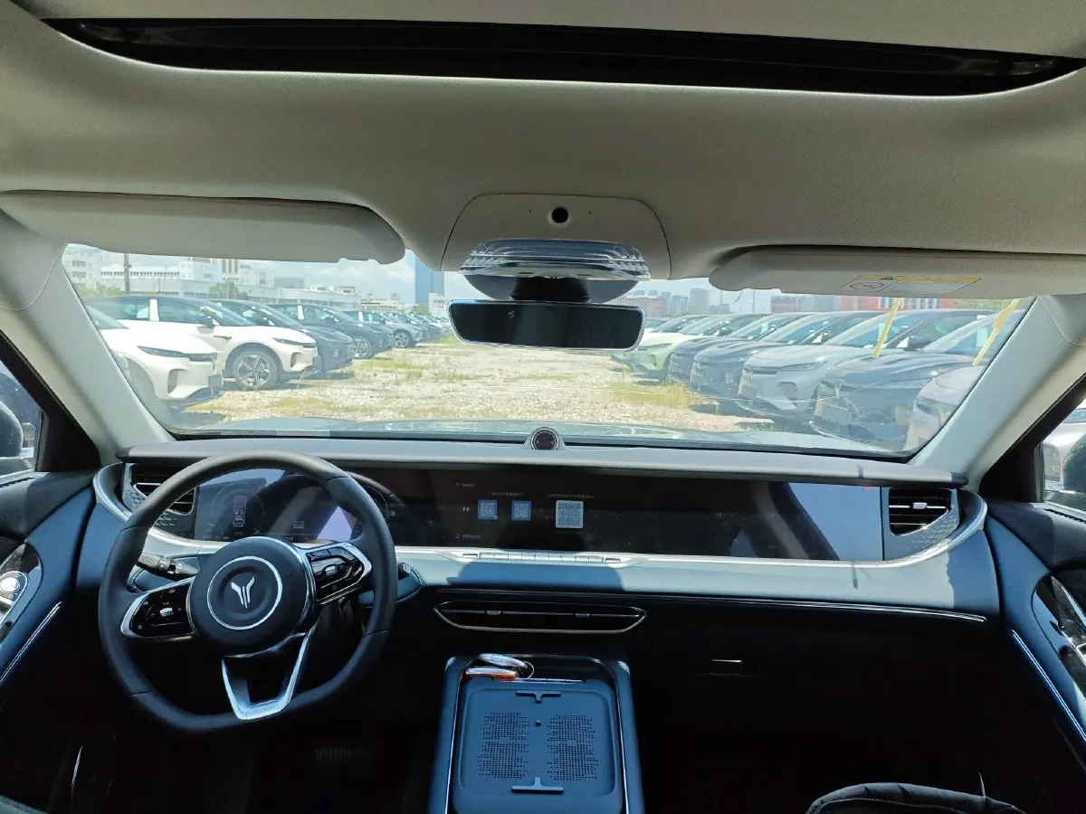 2024 Voyah FREE 1.5T 150HP L4 REEV 39.2KWH,autocango,china used car exporter,china ev exporter,chinese used car exporter,chinese used ev exporter