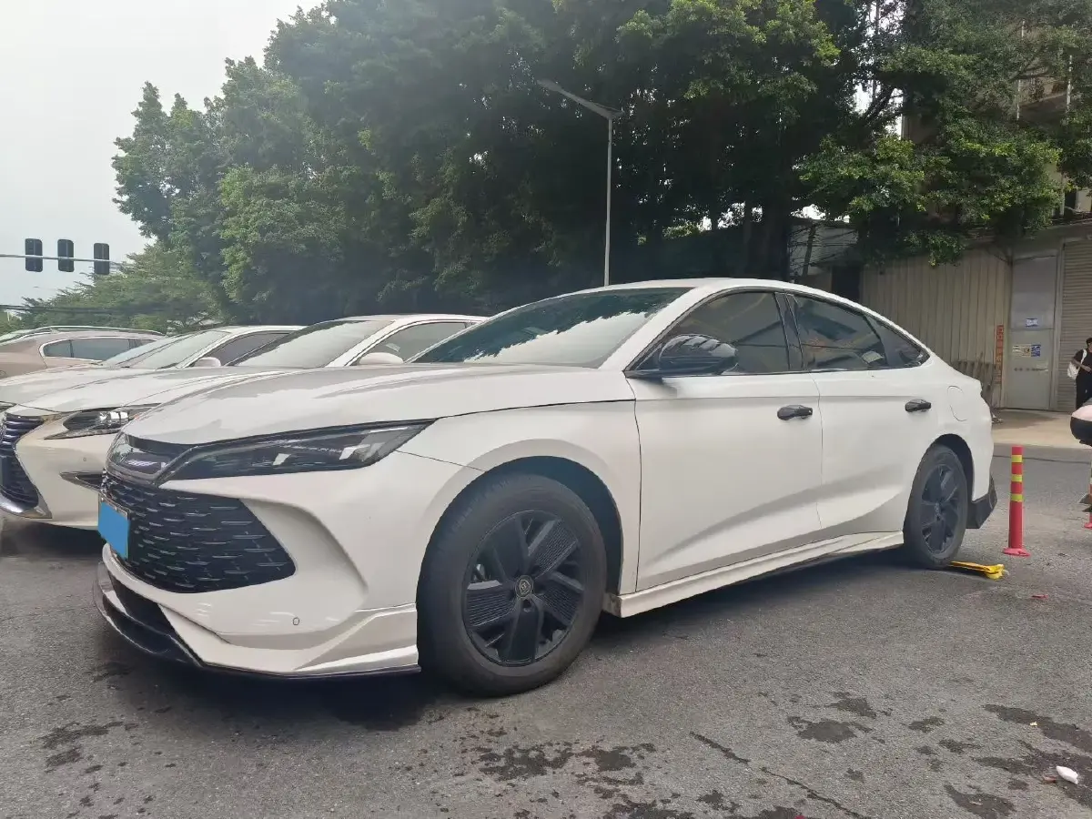 2024 BYD QinL 1.5L 101HP L4 E-CVT PHEV 15.87KWH