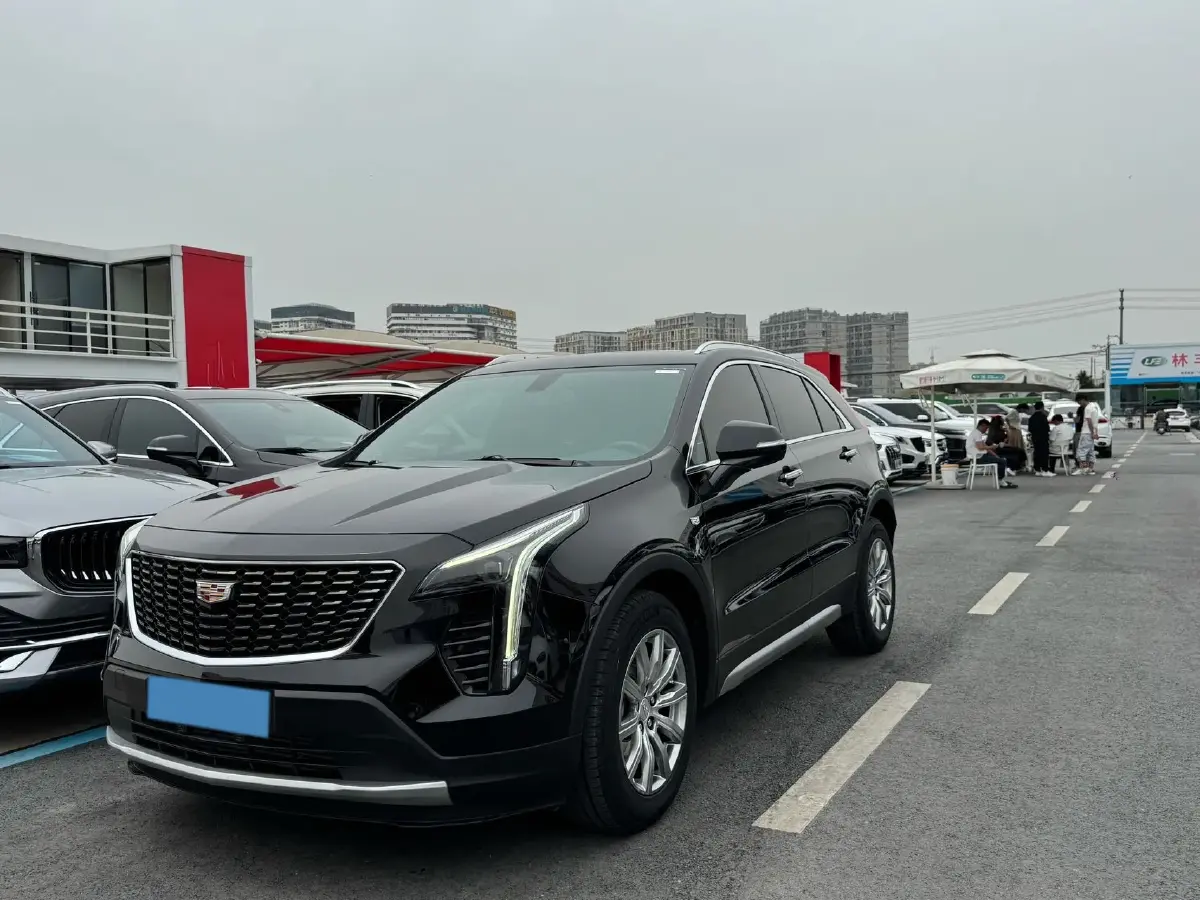 2020 Cadillac XT4 2.0T 241HP L4 9AT