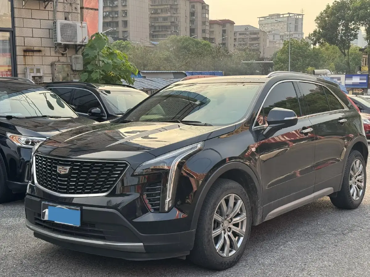 2021 Cadillac XT4 2.0T 237HP L4 9AT