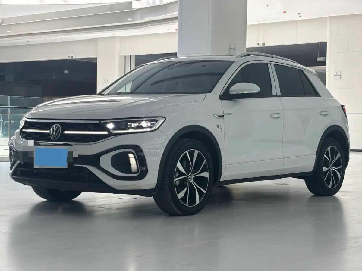 2023 Volkswagen T-Roc 1.5T 160HP L4 7DCT