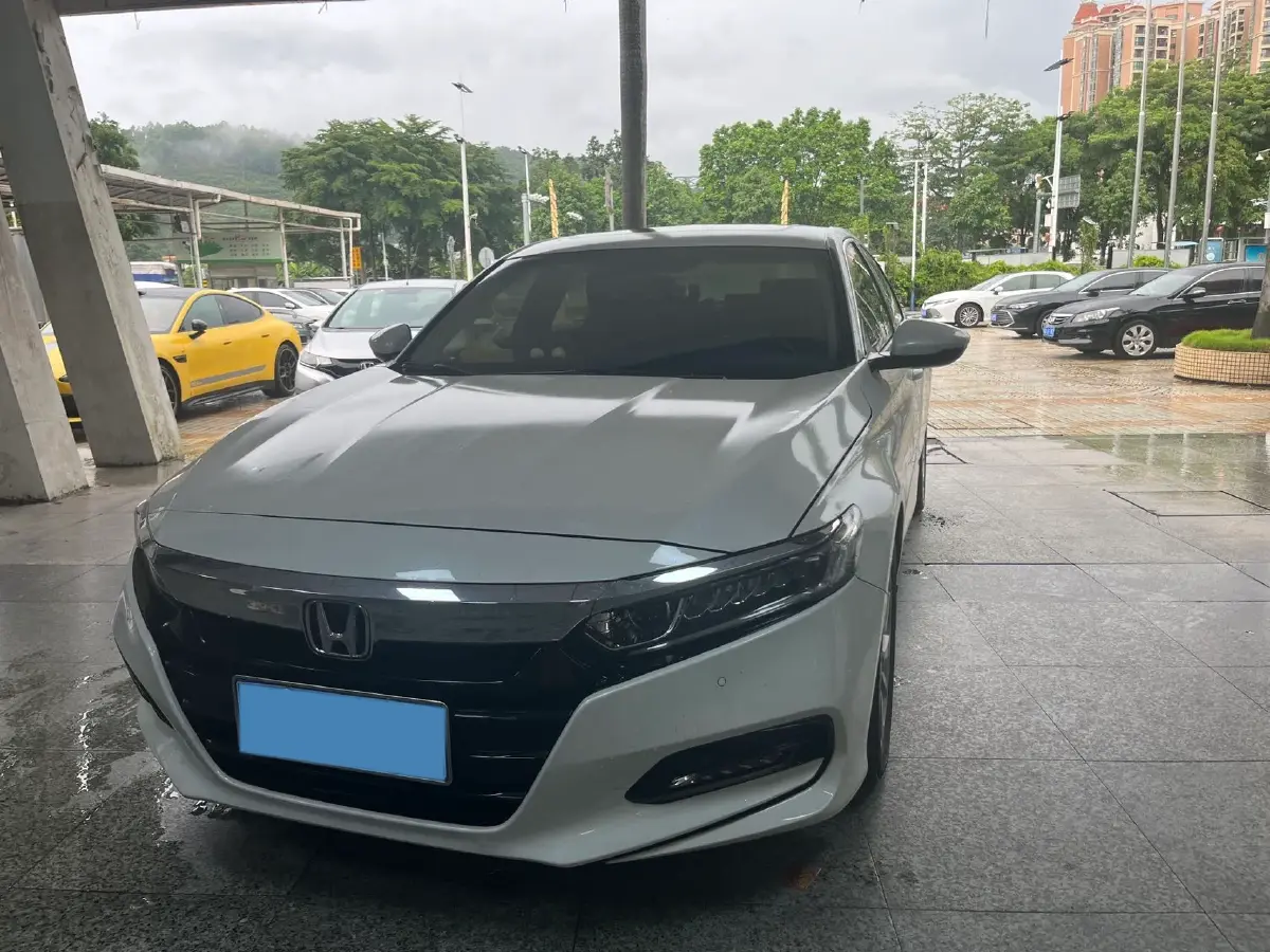 2018 Honda Accord 1.5T 194HP L4 CVT