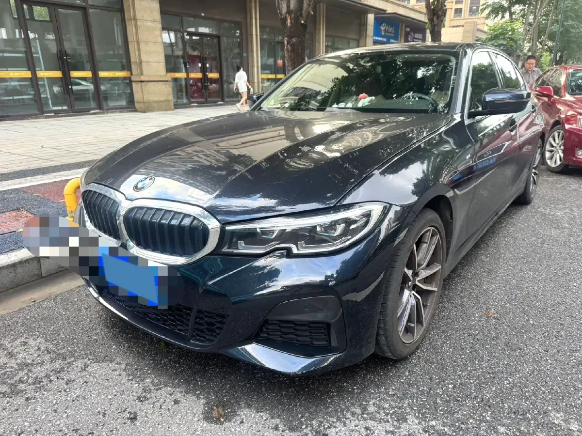 2022 BMW 3 Series 2.0T 184HP L4 8AT