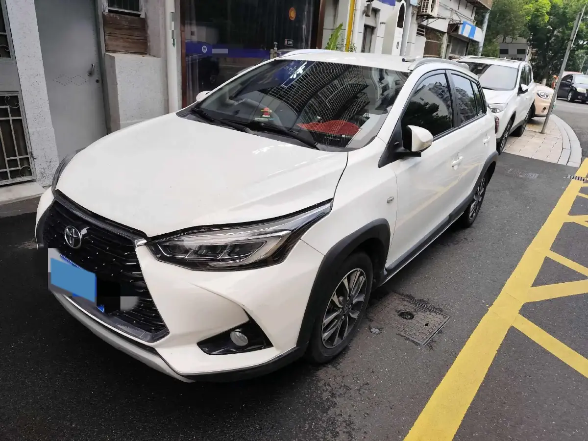 2021 Toyota Yaris L 1.5L 112HP L4 CVT