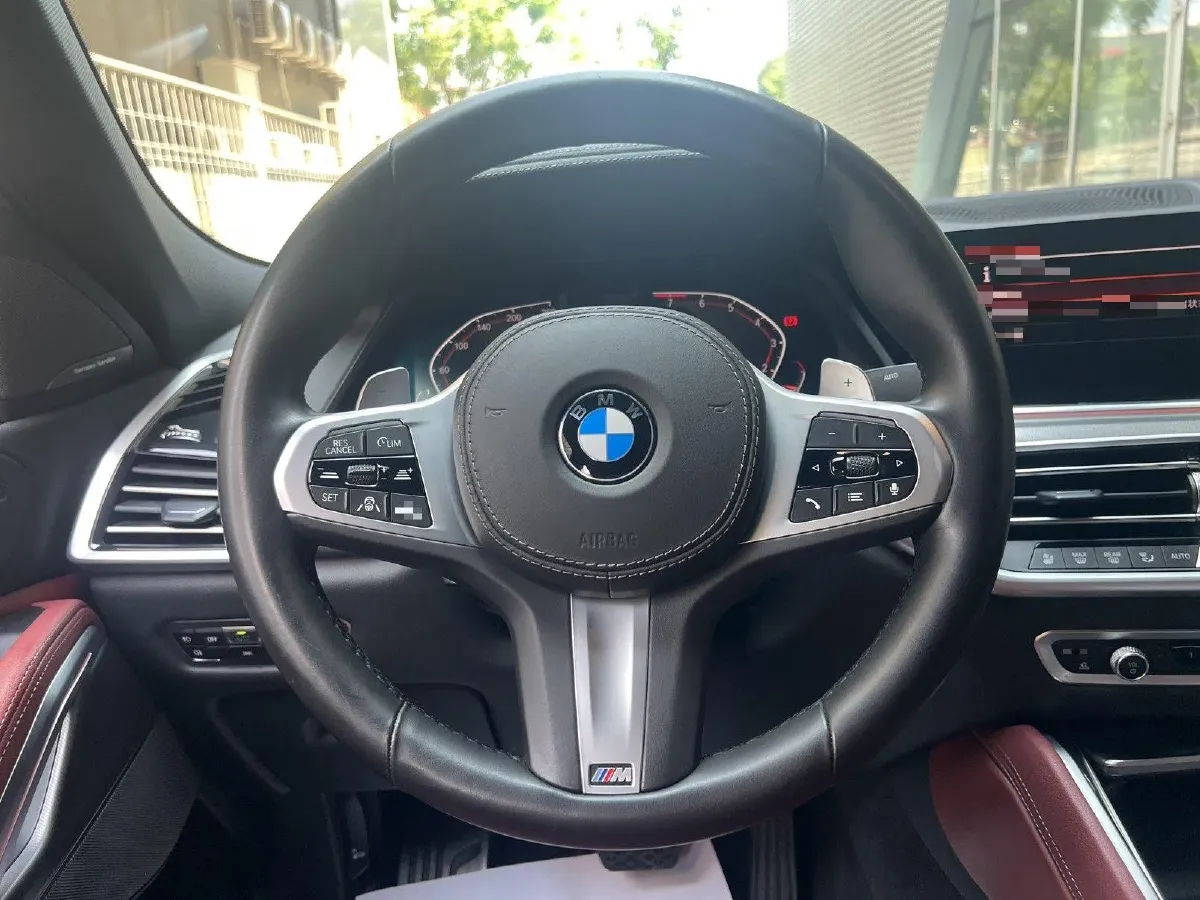 2021 BMW X6 3.0T 340HP L6 8AT,autocango,china used car exporter,china ev exporter,chinese used car exporter,chinese used ev exporter